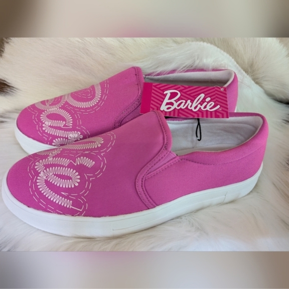 🆕 📢 Last Pair..📢 Barbie Canvas Sneakers - Picture 10 of 11